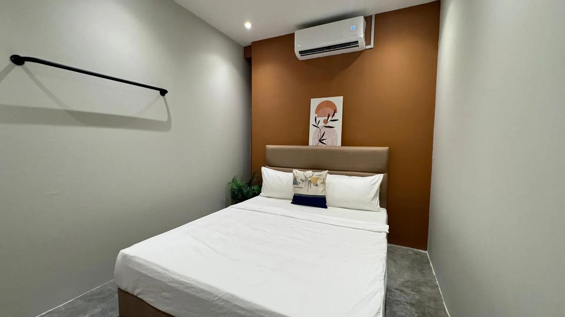 Swing & Pillows - Lebuh Victoria, Penang George Town 2*,